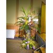 北海道札幌市西区フラワリーライフの花　ステージ花（黒ポール２段タイプ）